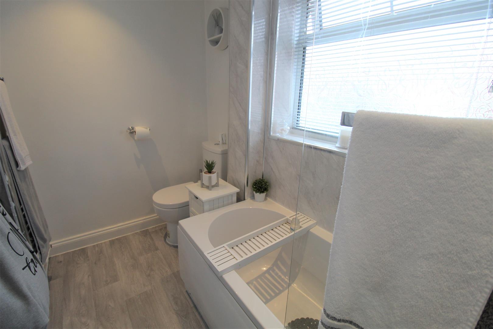 Kirkwall Grove, Milton, Stoke-On-Trent
